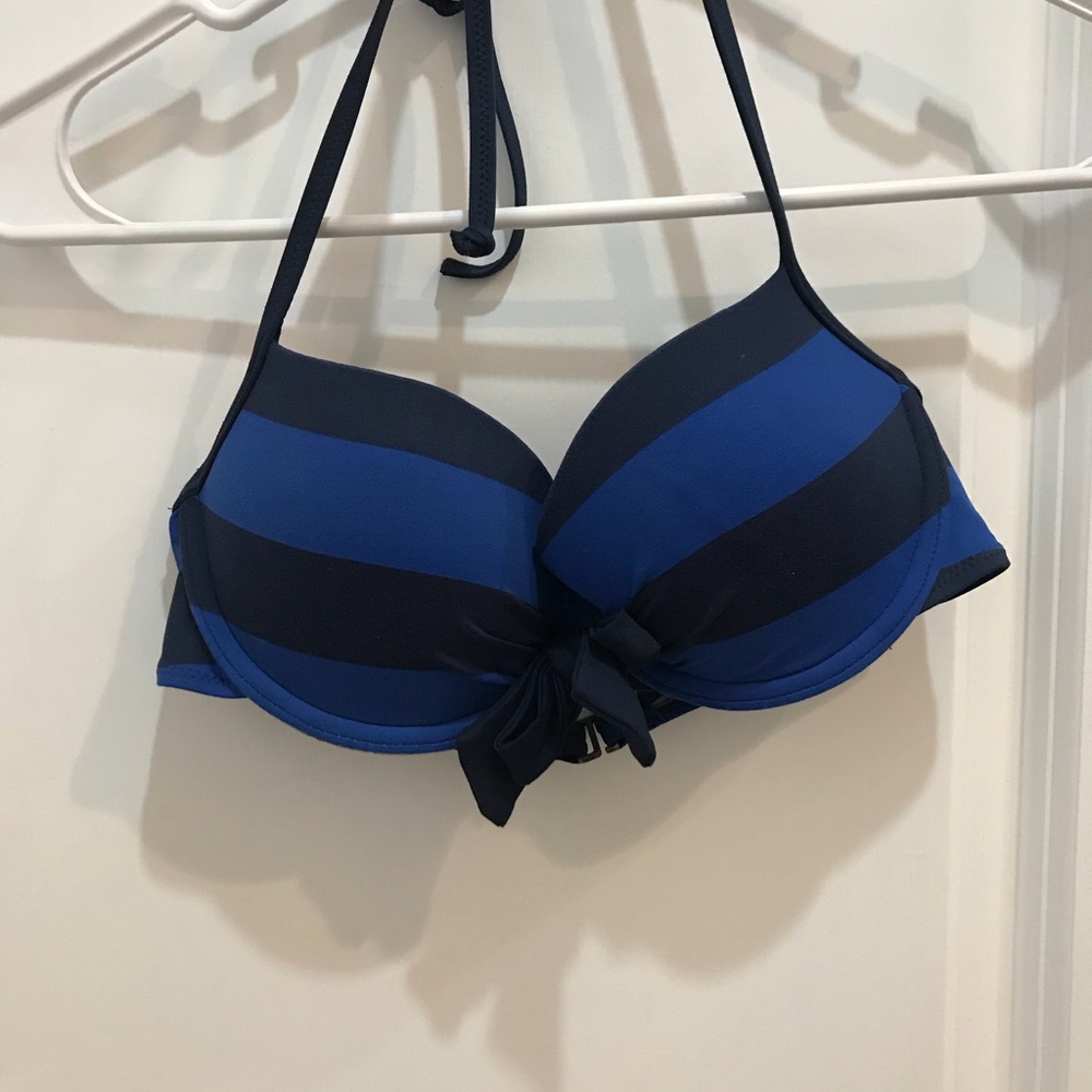 Hollister Bikini top
